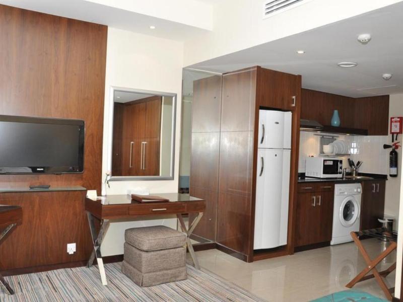 Phoenix Plaza Hotel Apartments