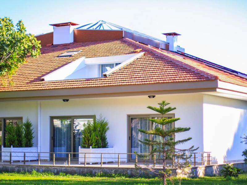 Palm Bay Beach Hotel