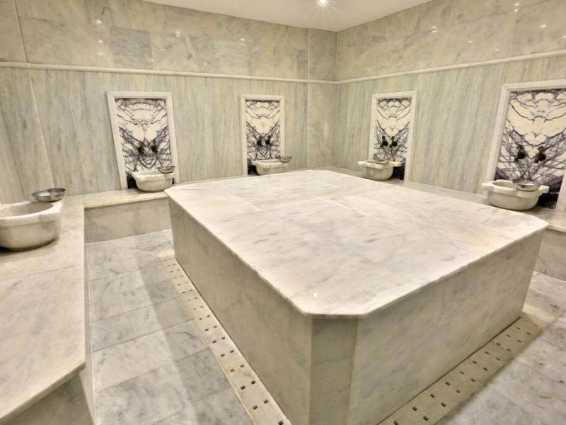 Palm Bay Beach Hotel