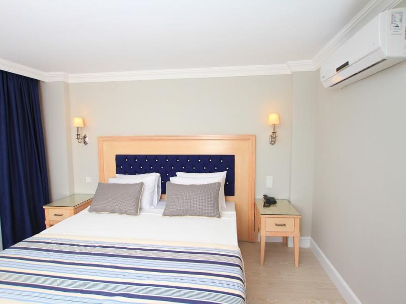 Palm Bay Beach Hotel