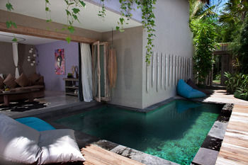 Blue Karma Dijiwa Seminyak