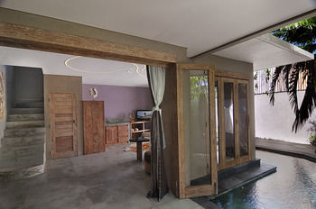 Blue Karma Dijiwa Seminyak