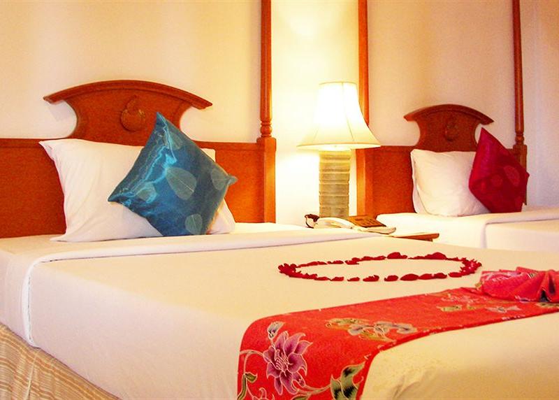 Golden Dragon Beach Resort