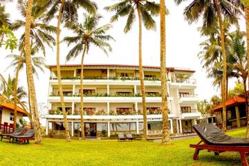 Отель Blue Beach Hotel Шри-Ланка, Ваддува, фото 1