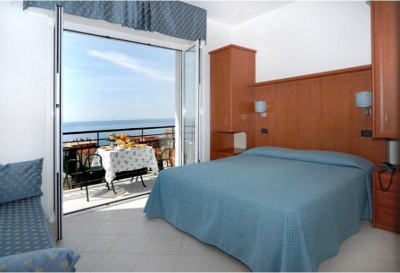 Hotel Noris