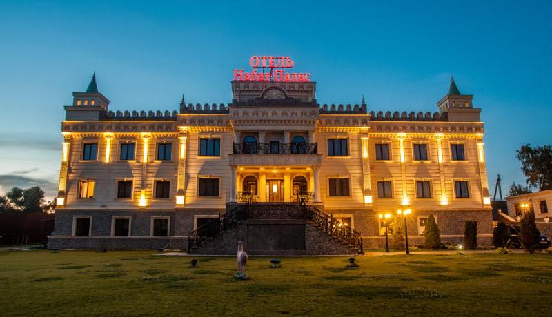 Набат Палас (Воеводино)