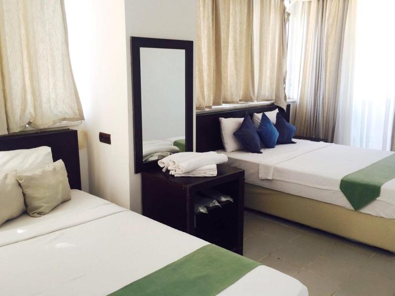 Temple Class Hotel