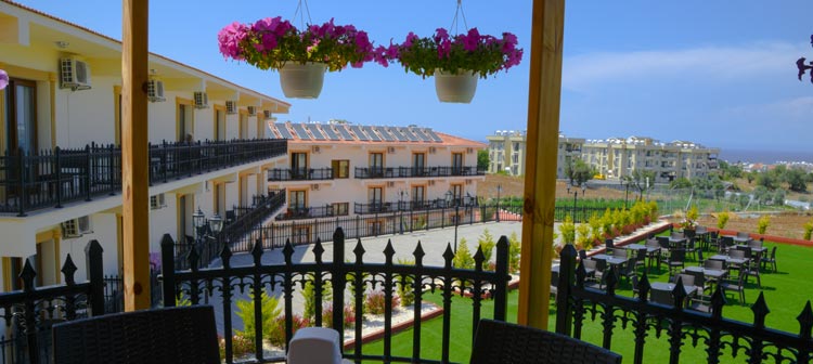 Riverside Premium Hotel