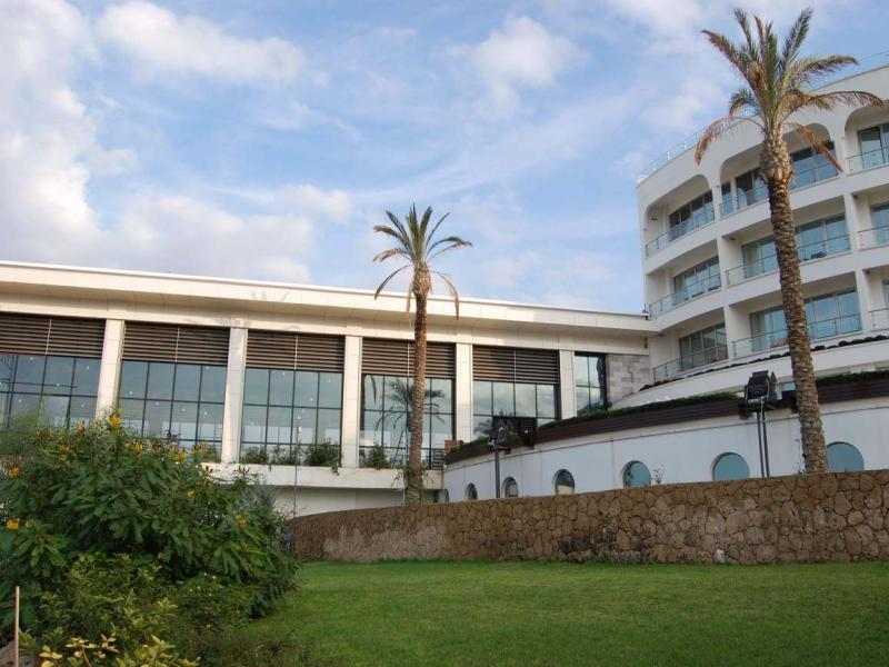 Malpas Hotel & Casino