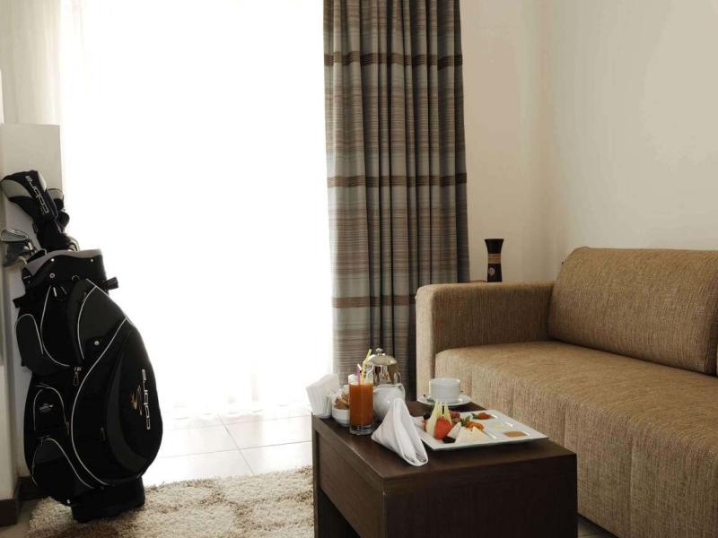 Malpas Hotel & Casino