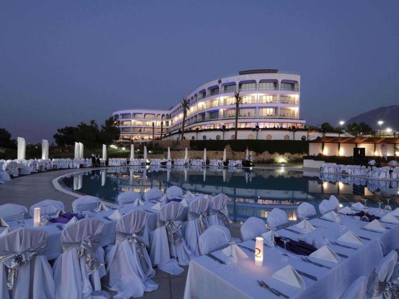 Malpas Hotel & Casino