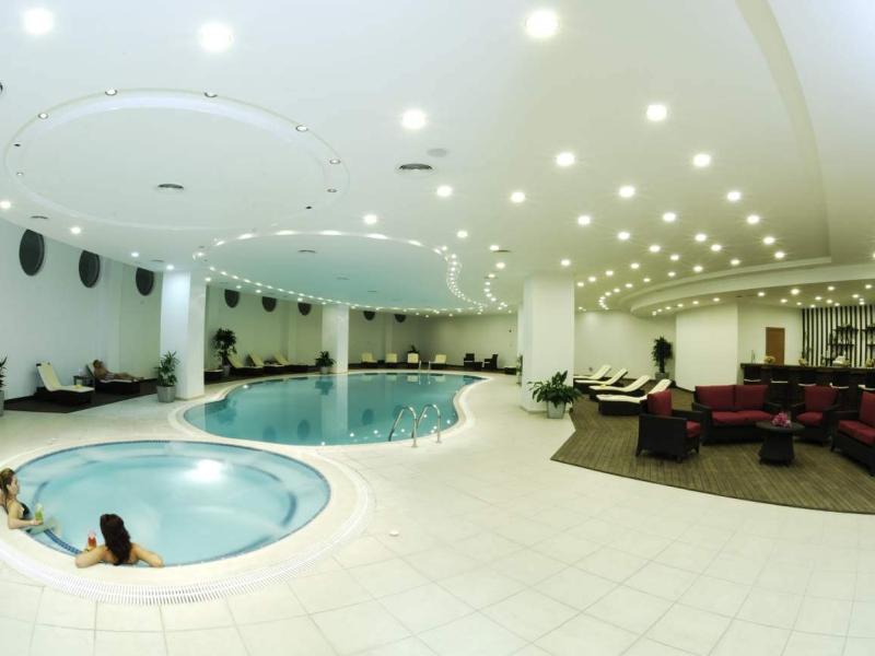 Malpas Hotel & Casino