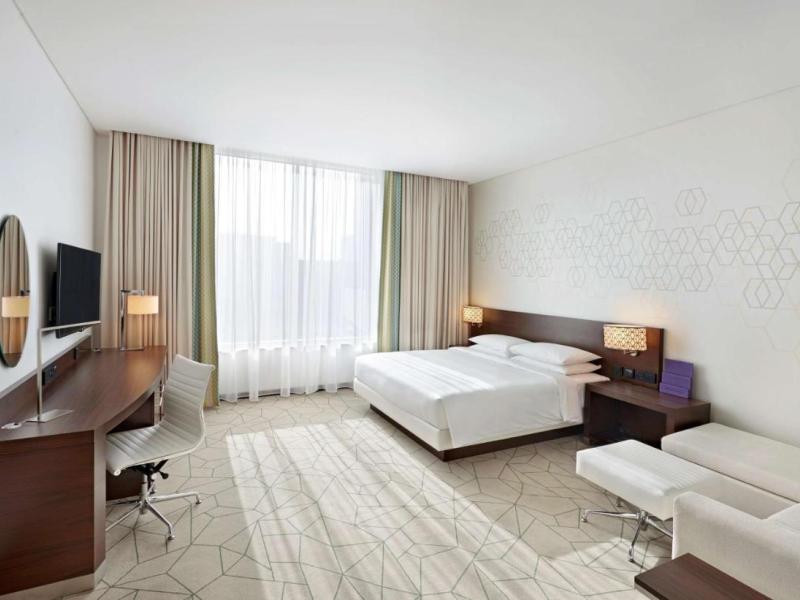 Hyatt Place Dubai Baniyas Square