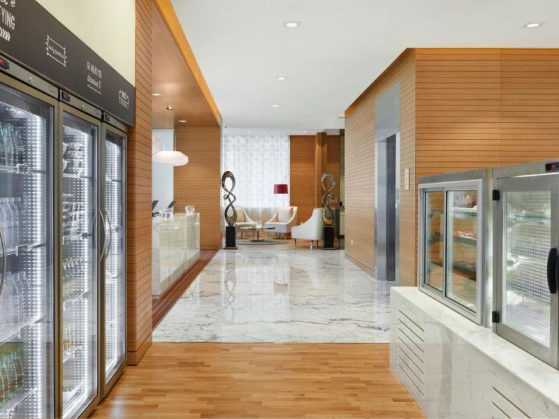 Hyatt Place Dubai Baniyas Square