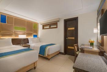 Henann Resort Alona Beach