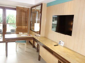 Henann Resort Alona Beach