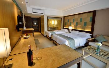 Henann Resort Alona Beach