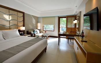 Henann Resort Alona Beach