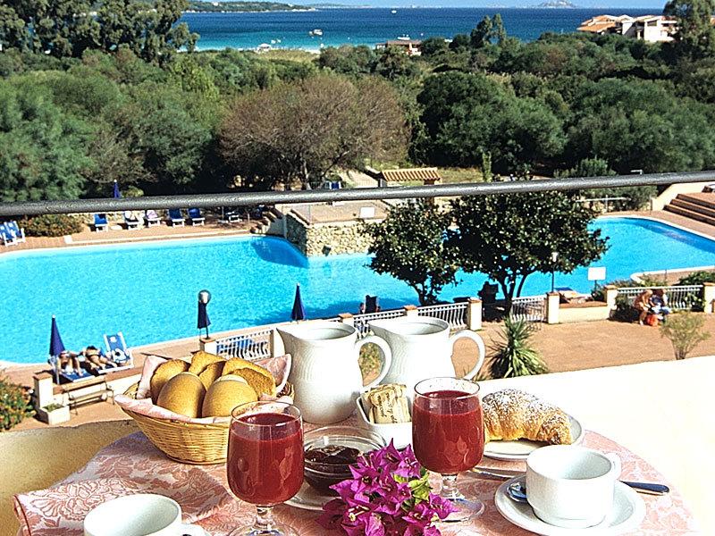 Colonna Beach Hotel & Residence