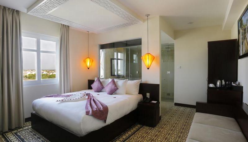 Royal Riverside Hoi An Hotel