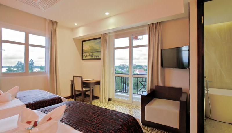 Royal Riverside Hoi An Hotel