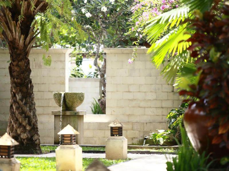The Sandi Phala Beach Resort