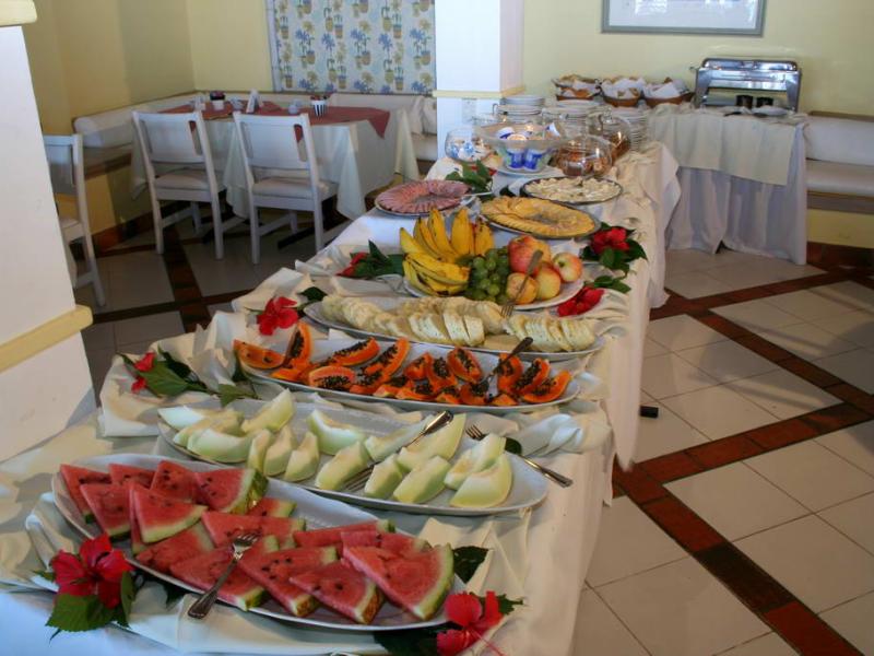 Colonna Galapagos Garden