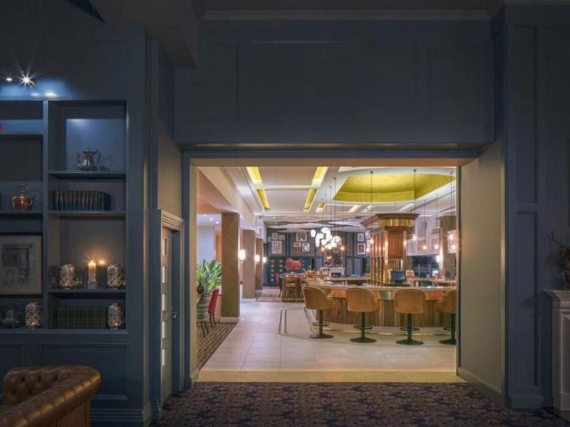 Garryvoe Hotel