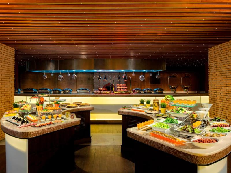 Sheraton Sharjah Beach Resort & Spa