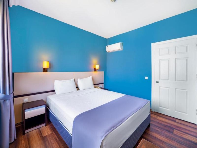 Royalisa City Apart Hotel