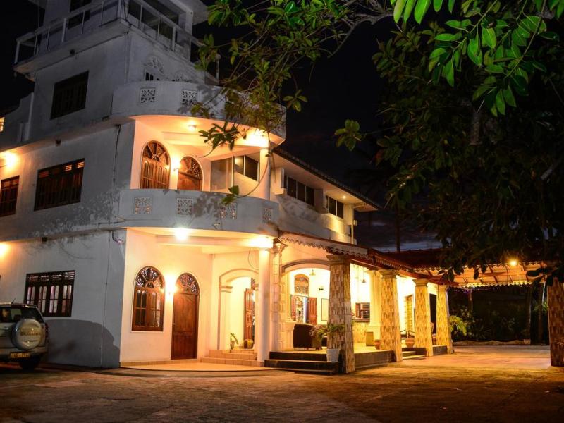 Shanthi Beach Resort