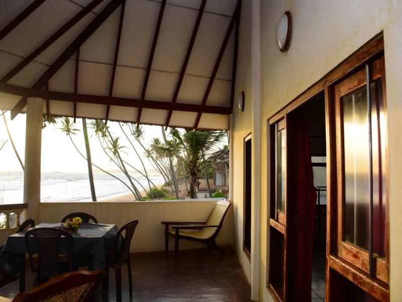 Shanthi Beach Resort