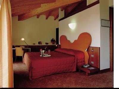 Color Hotel