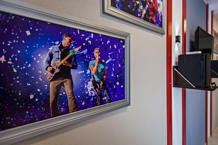 Rock Hotel First Line