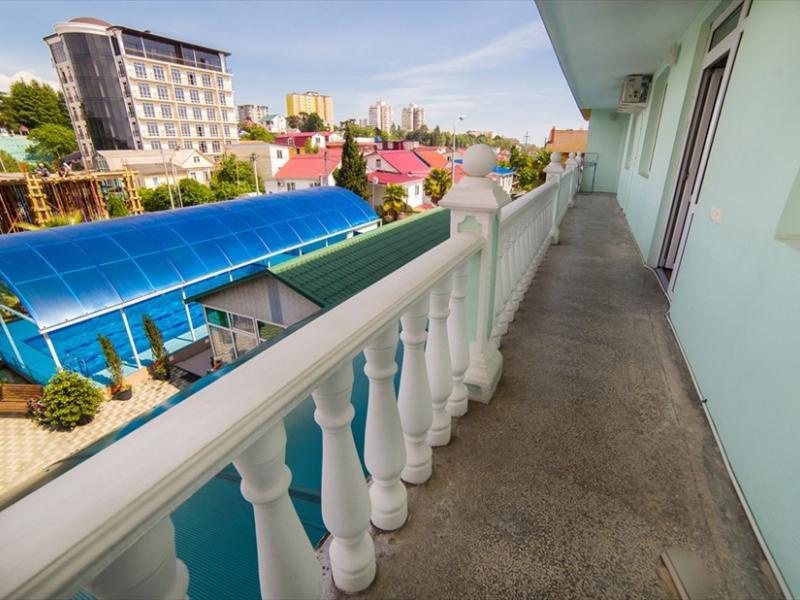 Зеленый Попугай