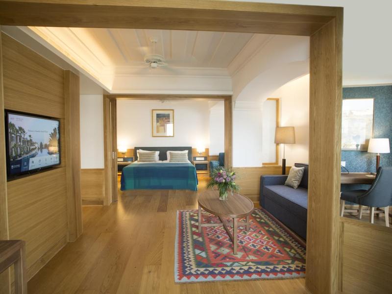 Columbia Beach Resort