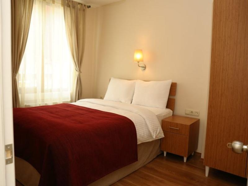 Three Apples Taksim Residence