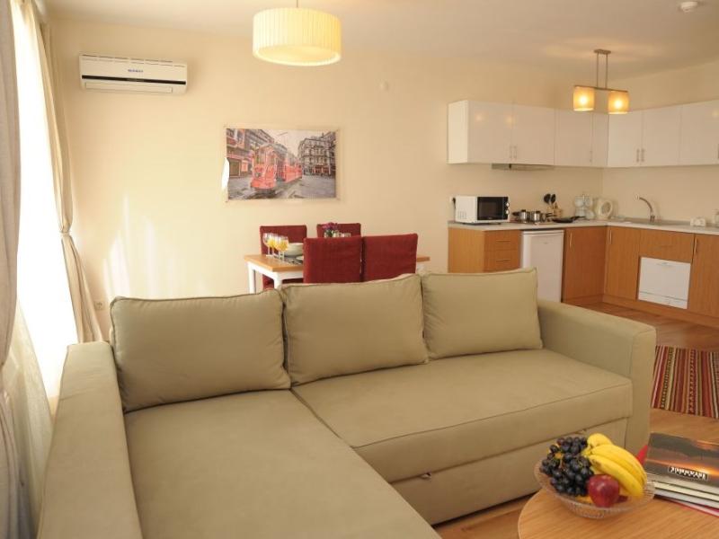 Three Apples Taksim Residence