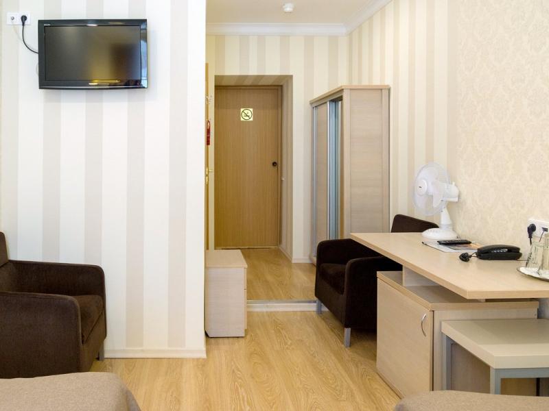 Ра Невский 44