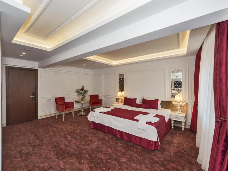 Escardin Hotel