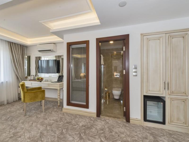 Escardin Hotel