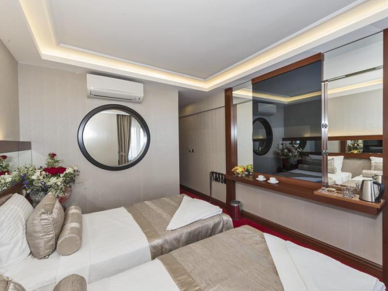 Escardin Hotel