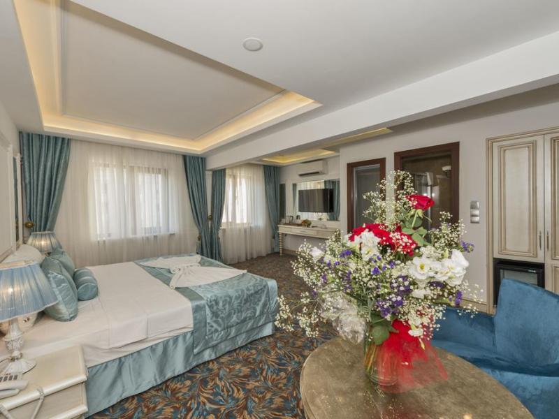 Escardin Hotel
