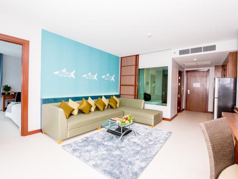 Fishermen`s Harbour Urban Resort