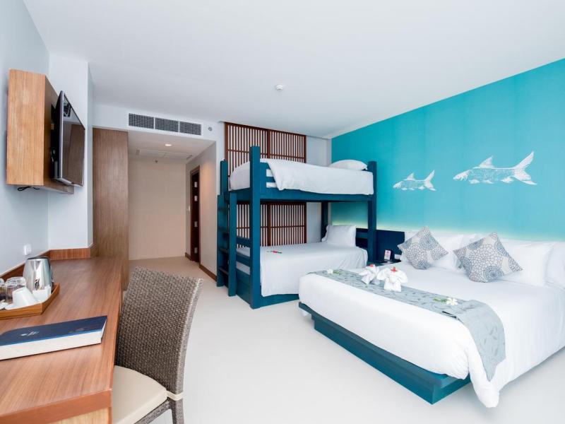 Fishermen`s Harbour Urban Resort