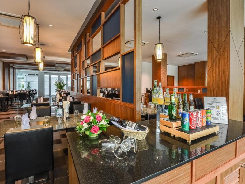 Fishermen`s Harbour Urban Resort