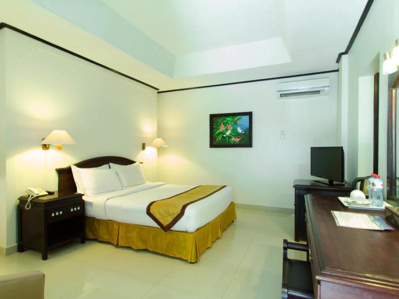 RedDoorz @ Raya Pantai Kuta