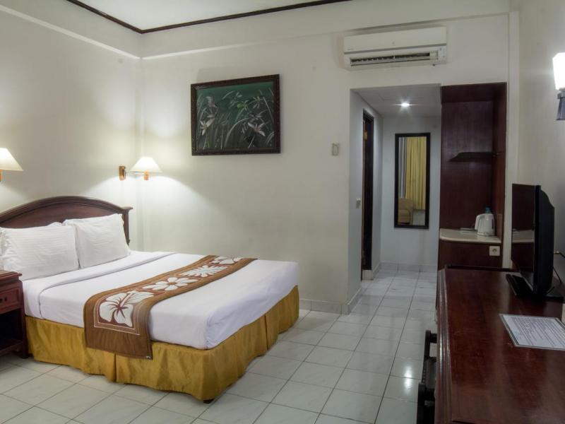 RedDoorz @ Raya Pantai Kuta