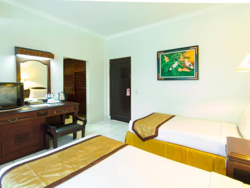 RedDoorz @ Raya Pantai Kuta