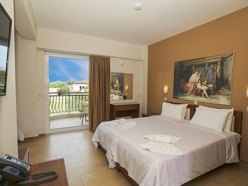 Royal Hotel and Suites